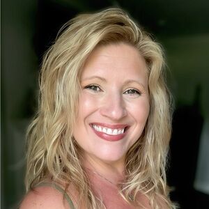 Meet your Posher, Abigail